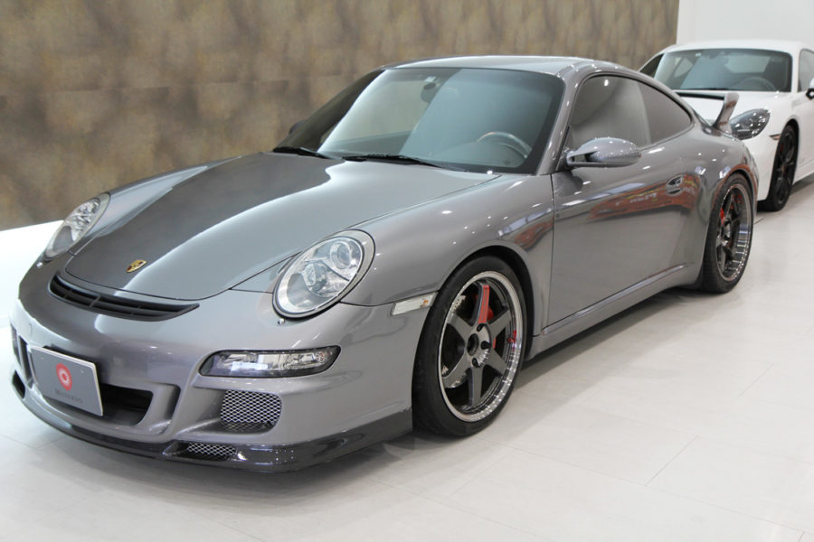 ポルシェ 911 カレラS ティプトロニックS　GT3仕様の斜め画像