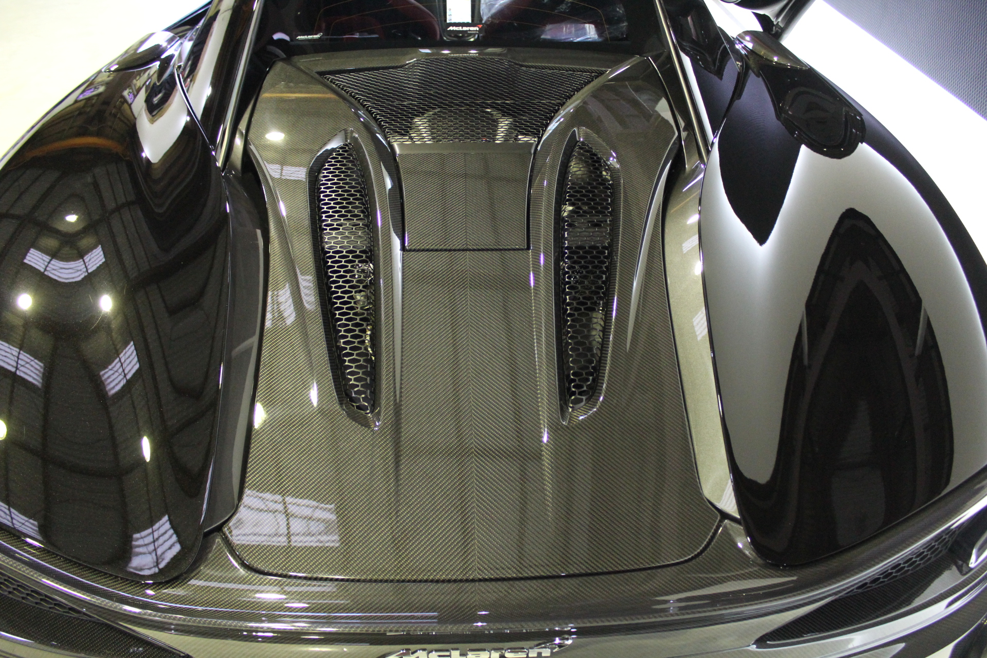 マクラーレン 570S動画あり | 在庫車情報 | Moderno[モデルノ]