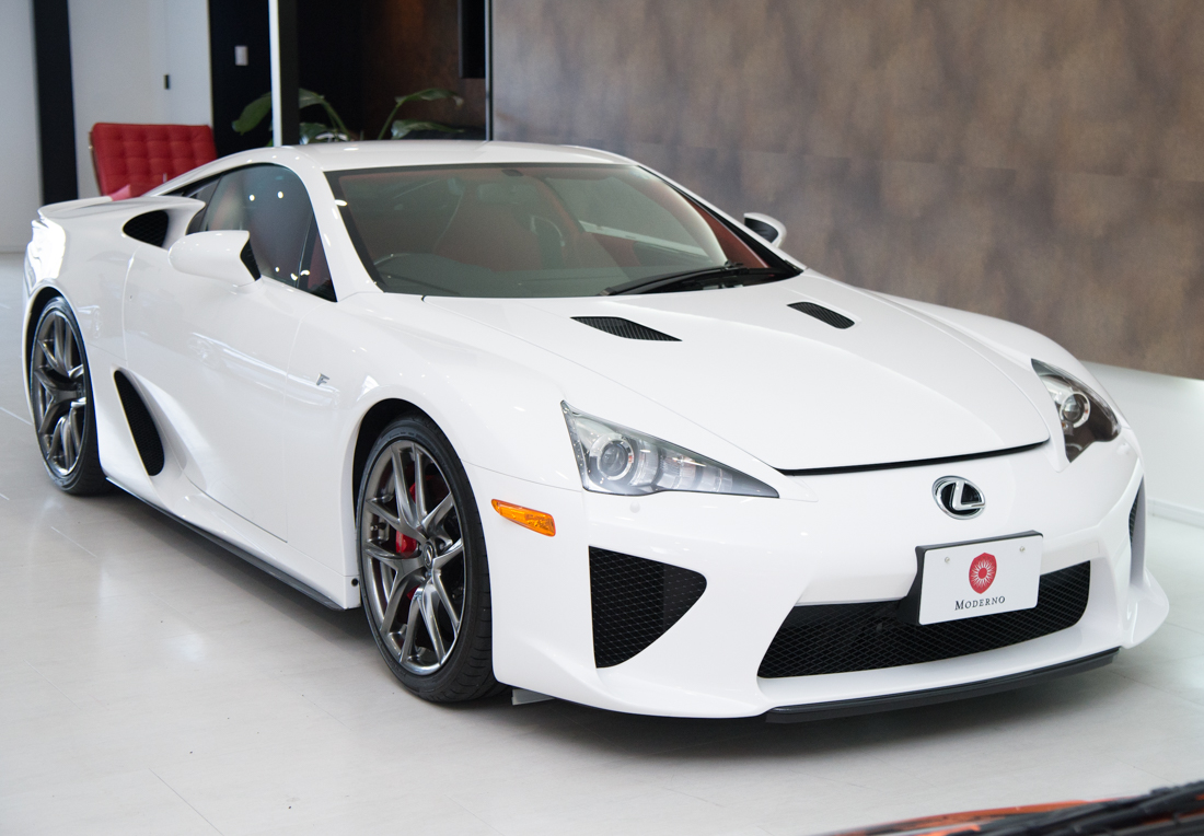 レクサス Lfa 国内仕様 右ハンドル 世界500台限定 在庫車情報 Moderno モデルノ