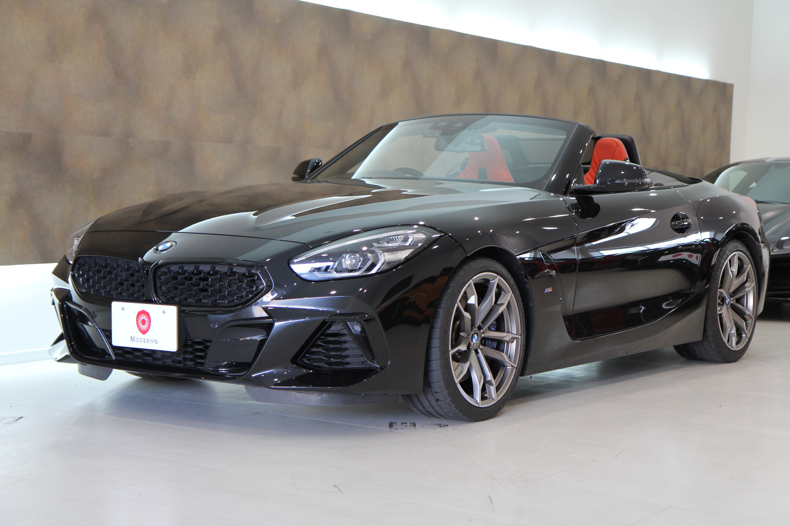 BMW Z4 M ロードスター ハンドルスピナー おしゃれ ブラック レッド パーツ